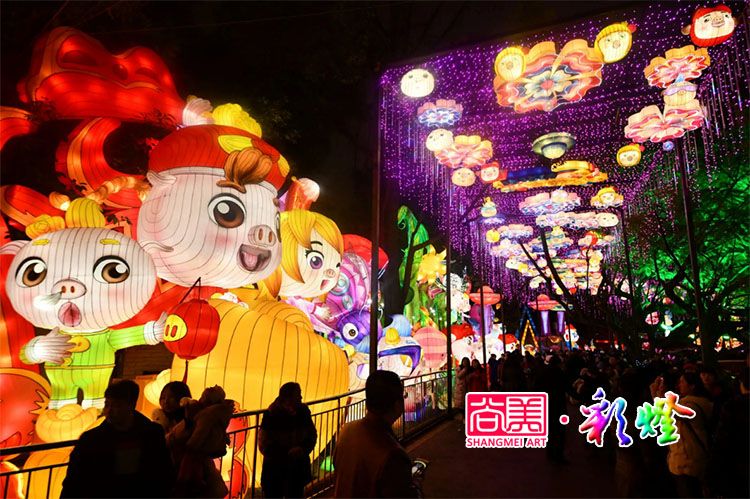 自貢彩燈體現了中國人的哪些民俗文化情感？